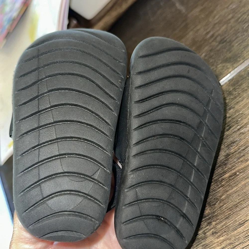 Nike Kawa Baby Toddler Slides‎ Sandals Black & Gold size 7C